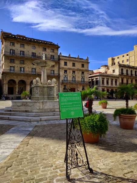 Fountain in Plaza de San Francisco